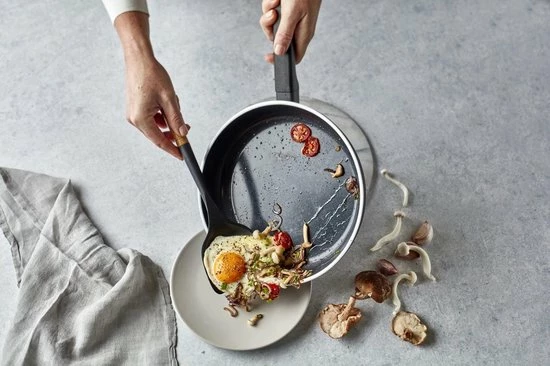 Promo 💯 Demeyere Alu Comfort 3 Koekenpan – Ceraforce Keramische Antikleeflaag – Koekenpan Inductie – 28 Cm – PTFE-vrij 🔔 3 Promo 💯 Demeyere Alu Comfort 3 Koekenpan – Ceraforce Keramische Antikleeflaag – Koekenpan Inductie – 28 Cm – PTFE-vrij 🔔 - Afbeelding 3