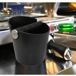 Beste recensies van 🛒 T&D KnockBox - Uitklopbak Koffie - Afklopbak - Koffie- Espresso - Met Antislip Ring 🔥 -T-fal winkle 550x408 3