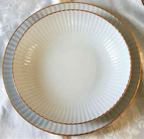 Gloednieuw π LUBIANA DAISY GOLD - Wit Porselein Handmatig Gedecoreerd Met Gouden Streep Koffie En Dinerservies 30-delig Voor 6 Personen β 6 Gloednieuw π LUBIANA DAISY GOLD - Wit Porselein Handmatig Gedecoreerd Met Gouden Streep Koffie En Dinerservies 30-delig Voor 6 Personen β - Afbeelding 6