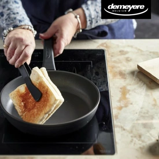 Groothandel ⭐ Demeyere Alu Classico 3 Koekenpan - Duraslide - Set 24 Cm + 28 Cm 👍 2 Groothandel ⭐ Demeyere Alu Classico 3 Koekenpan - Duraslide - Set 24 Cm + 28 Cm 👍 - Afbeelding 2